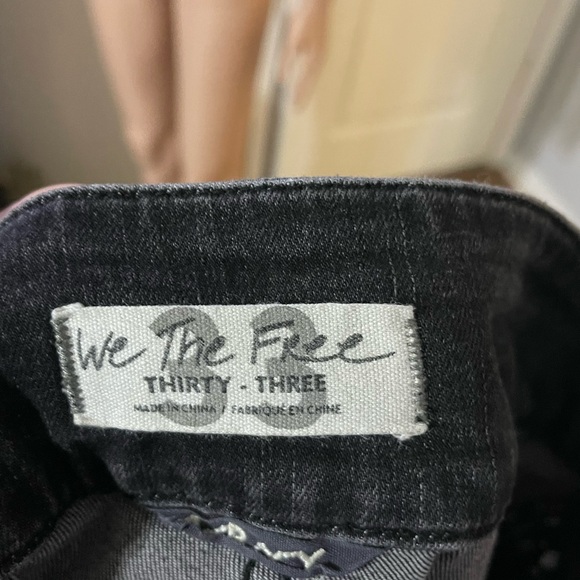 We The Free Black High Rise Jeans - Picture 4 of 4